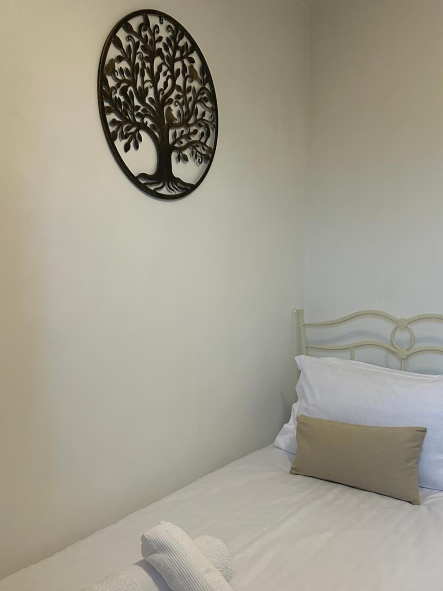 No6 Overnight Stays Free Onsite Parking Hindlip المظهر الخارجي الصورة